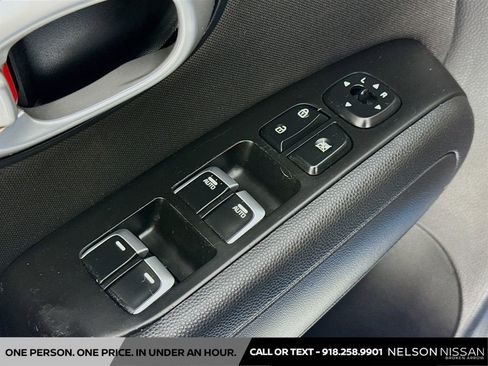 Used 2017 Kia Soul + w/ Designer's Package FWD image 17