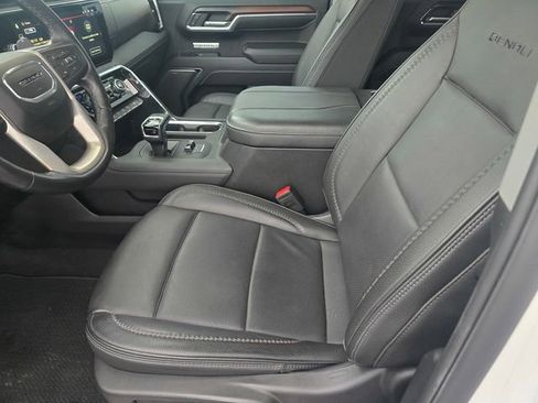 Used 2024 GMC Sierra 1500 Denali AWD/4WD image 19