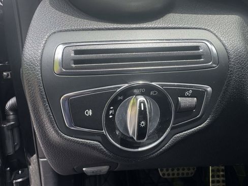 Used 2015 Mercedes-Benz C 300 4MATIC Sedan image 22