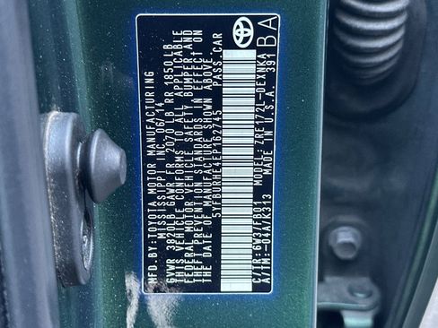 Used 2014 Toyota Corolla LE image 26