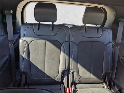 Certified 2024 Jeep Grand Cherokee L Altitude image 18