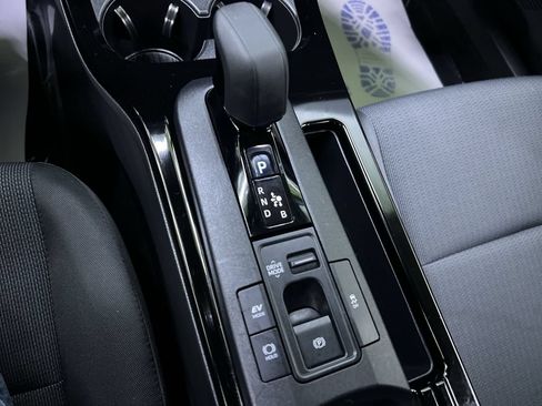 Used 2025 Toyota Prius LE AWD/4WD image 24