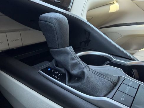 Used 2024 Toyota Camry LE FWD image 18