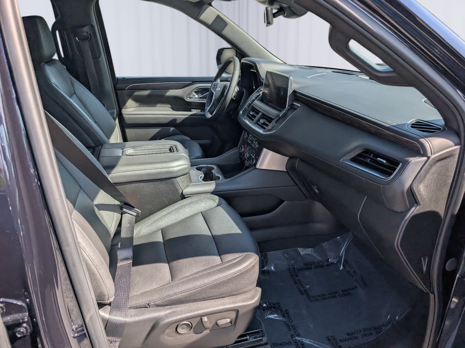 Used 2023 Chevrolet Suburban LT AWD/4WD image 10