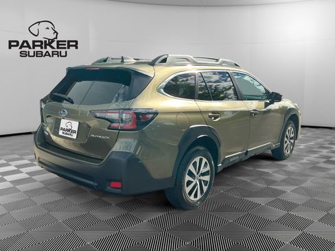 Used 2024 Subaru Outback Premium AWD/4WD image 5