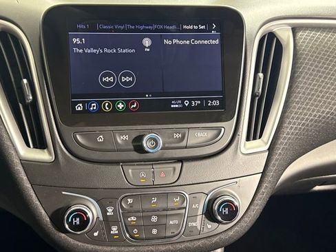 Used 2023 Chevrolet Malibu LT image 27