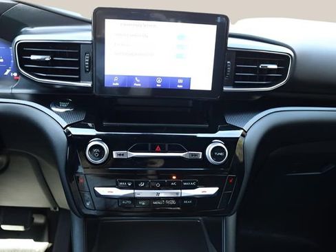 Used 2022 Ford Explorer ST w/ ST Street Pack image 23