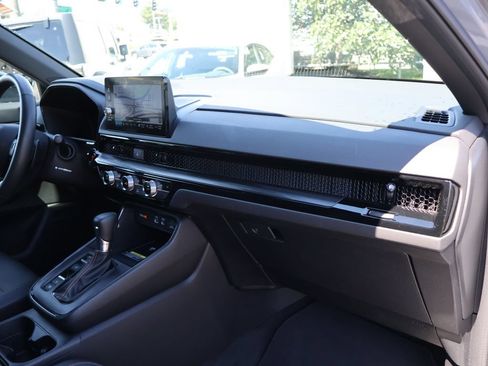 Certified 2025 Honda CR-V Sport Touring image 9