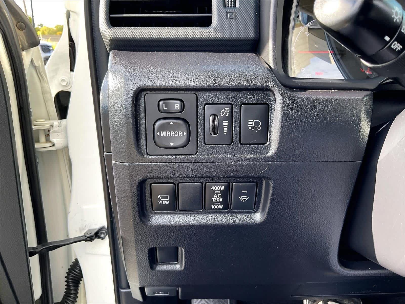 Used 2023 Toyota 4Runner SR5 Premium w/ SR5 Premium Package AWD/4WD image 38