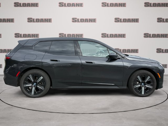Used 2024 BMW iX xDrive50 w/ Premium Package AWD/4WD image 6