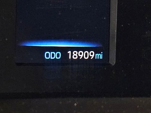 Used 2025 Toyota Tundra SR5 image 28