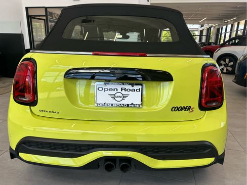 Certified 2024 MINI Cooper S w/ Signature Upholstery Package FWD image 5