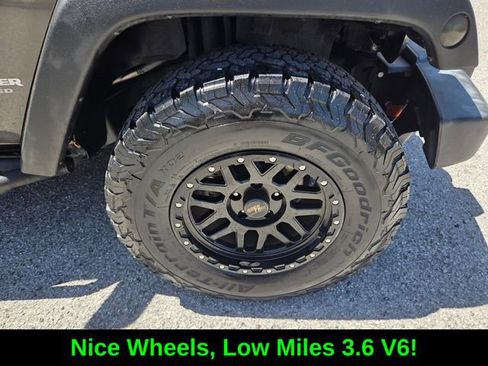 Used 2017 Jeep Wrangler Unlimited Sport AWD/4WD image 17