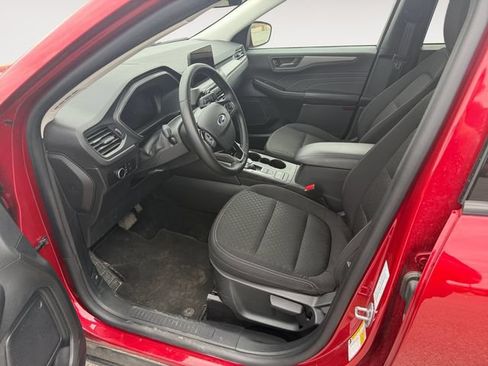 Certified 2025 Ford Escape Active w/ Cold Weather Package AWD/4WD image 11
