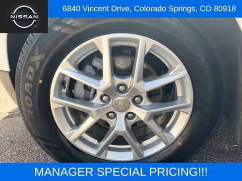 Used 2024 Chevrolet Equinox LT FWD image 9