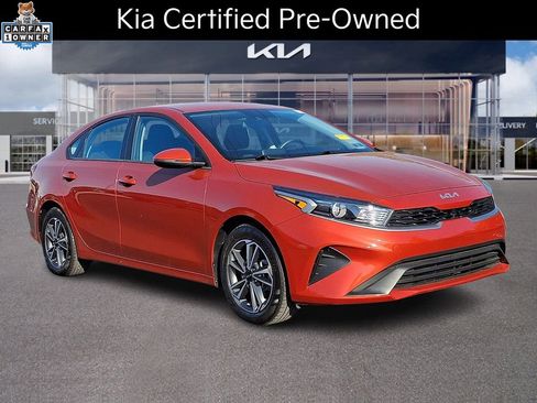 Certified 2023 Kia Forte LXS w/ LXS Technology Package FWD image 1