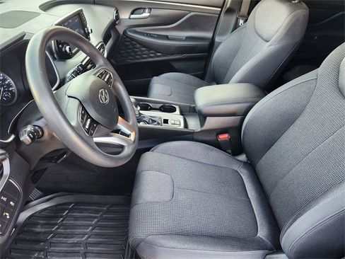 Used 2019 Hyundai Santa Fe SE AWD/4WD image 3