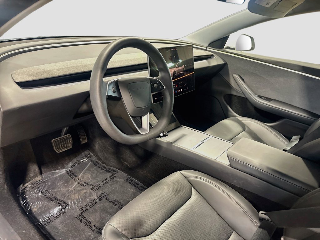Used 2025 Tesla Model 3 Long Range RWD image 9