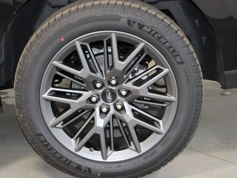 New 2026 Ford Expedition Max Platinum w/ Stealth Appearance Package image 22