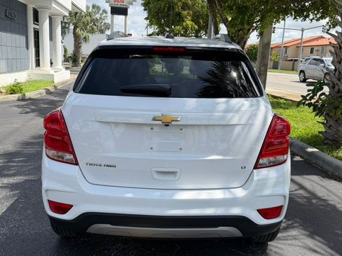 Used 2019 Chevrolet Trax LT w/ LPO, Protection Package AWD/4WD image 4