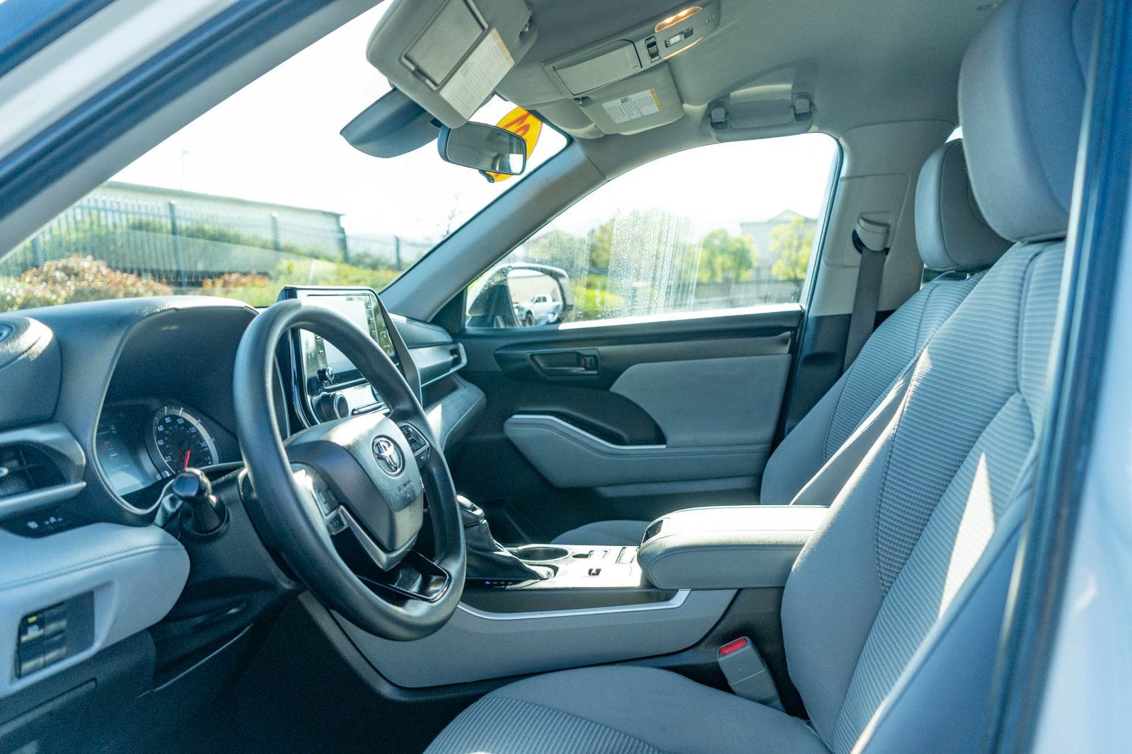 Certified 2021 Toyota Highlander L FWD image 15