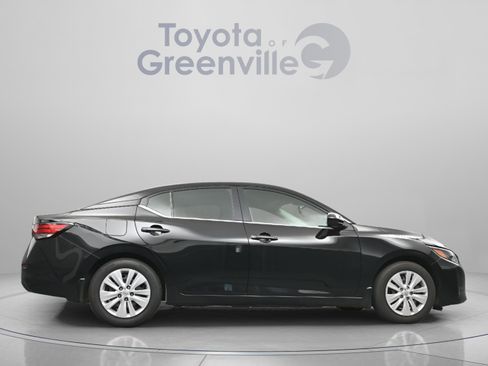Used 2025 Nissan Sentra S FWD image 15