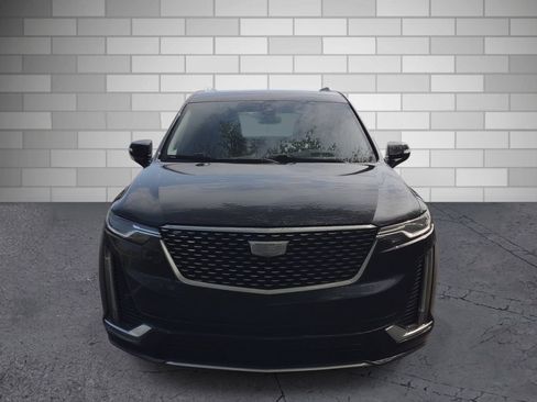 Certified 2023 Cadillac XT6 Premium Luxury w/ Technology Package FWD image 8