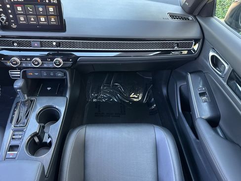 Used 2025 Honda Civic Sport Touring image 32