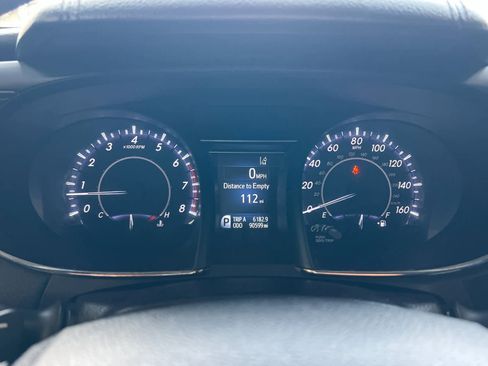 Used 2018 Toyota Avalon XLE image 23