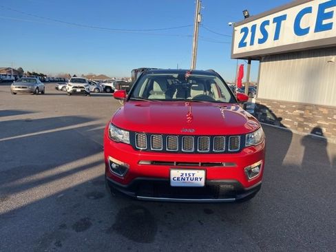Used 2018 Jeep Compass Limited w/ Navigation Group AWD/4WD image 2