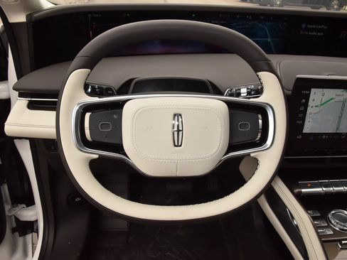 New 2026 Lincoln Nautilus Black Label AWD/4WD image 22