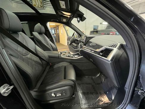Used 2025 BMW X5 xDrive40i image 18