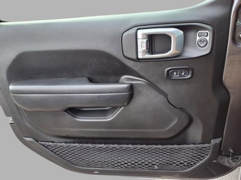 Used 2022 Jeep Wrangler Unlimited Sport image 16