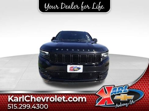 Used 2022 Jeep Wagoneer Series II AWD/4WD image 1
