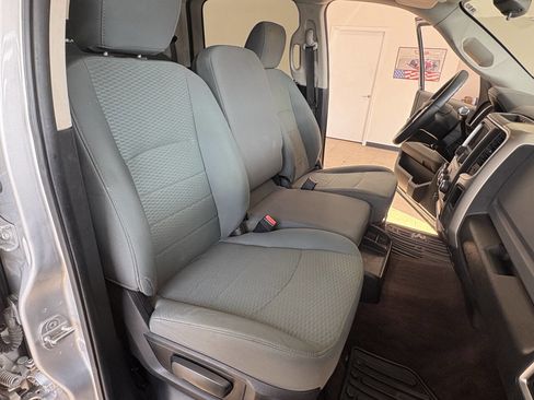 Used 2014 RAM 2500 SLT image 26