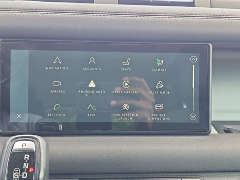 Used 2020 Land Rover Defender 110 First Edition AWD/4WD image 23