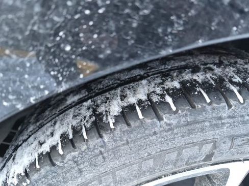 Used 2023 GMC Yukon XL SLT image 12