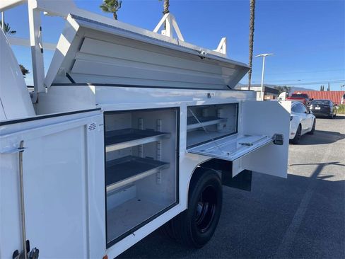 Used 2018 RAM 3500 Tradesman w/ Power Accessory Group image 19