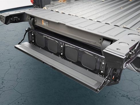 New 2026 GMC Sierra 1500 SLT image 32