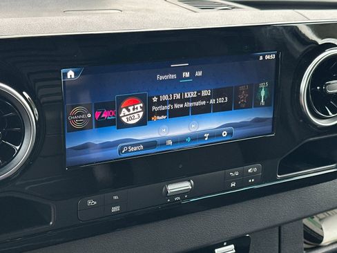 Used 2025 Mercedes-Benz Sprinter 2500 image 17