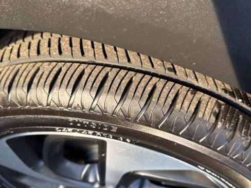 Used 2015 Chrysler 200 C w/ Navigation & Sound Group I image 57