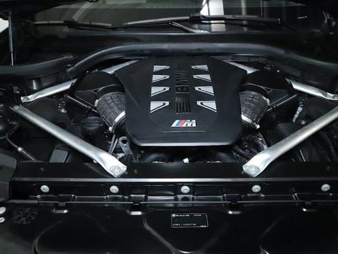 Used 2023 BMW X7 M60i image 43