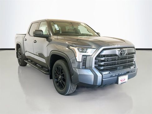 New 2026 Toyota Tundra SR5 image 3