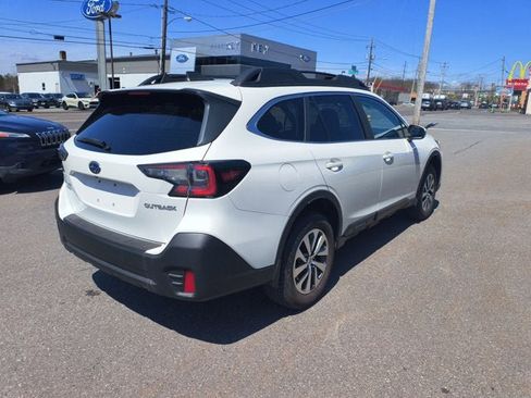 Used 2022 Subaru Outback Premium AWD/4WD image 8