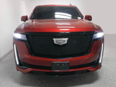 Used 2021 Cadillac Escalade ESV Sport Platinum AWD/4WD image 2