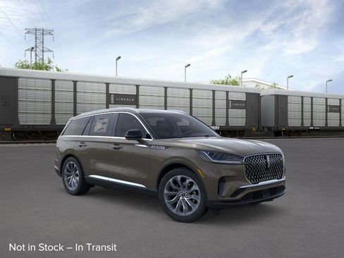 New 2026 Lincoln Aviator Premiere image 8