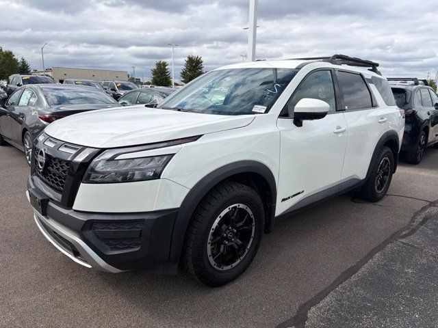 Used 2025 Nissan Pathfinder Rock Creek AWD/4WD image 2