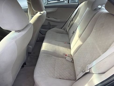 Used 2009 Toyota Corolla FWD image 8