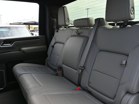 Used 2026 GMC Sierra 2500 SLT AWD/4WD image 20