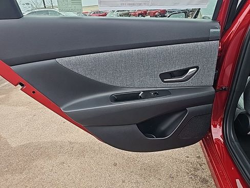 New 2026 Hyundai Elantra Limited FWD image 30